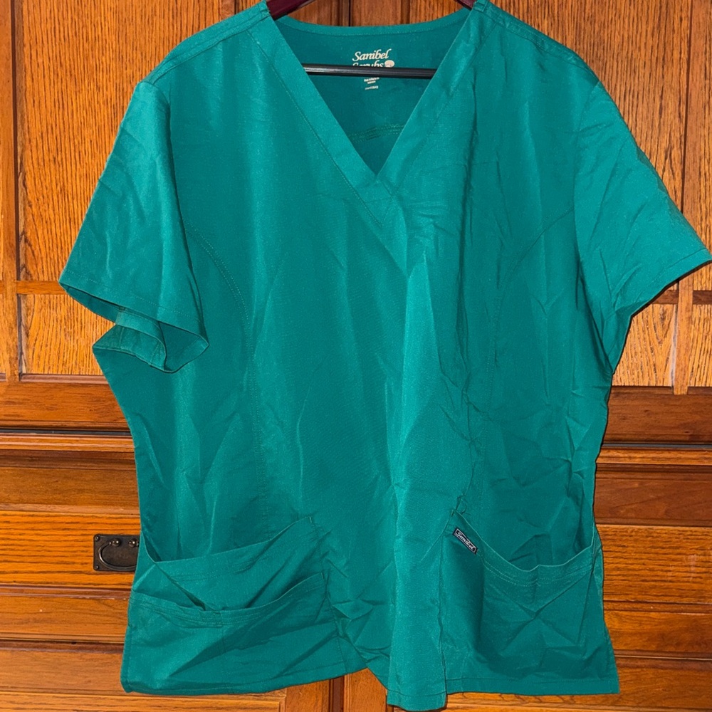 Sanibel Scrubs V-Neck Women's Short Sleeve Top Stretch Oversized Pockets